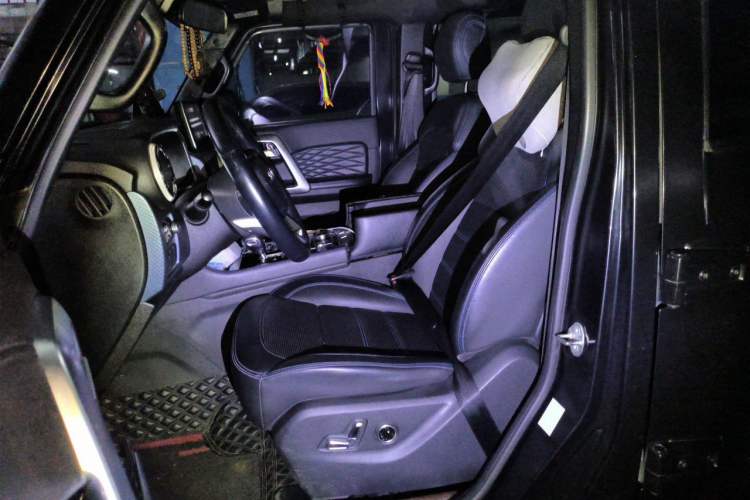 Used BAIC Off-Road BJ40 2021 2.3T Automatic Four-Wheel Drive Blade Hero Edition Supreme Version Left Front Seat