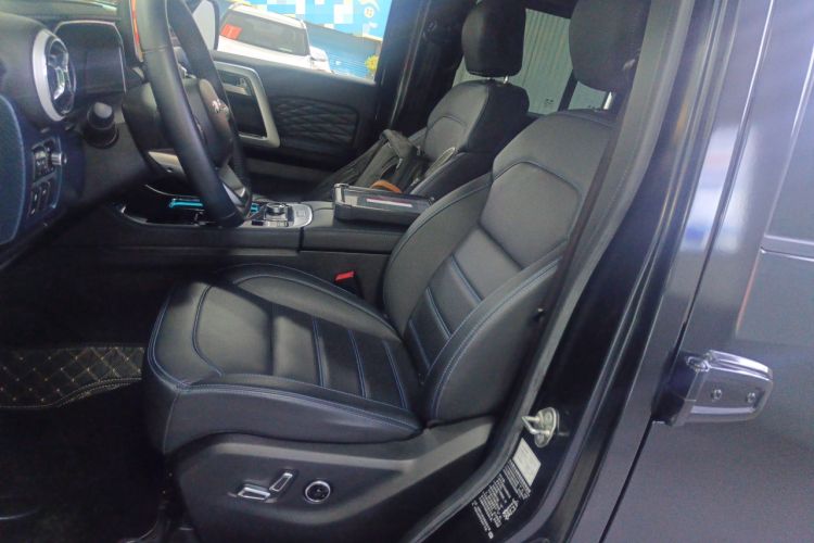 Used BAIC Off-Road BJ40 2021 2.0D Automatic Four-Wheel Drive Blade Hero Edition Adventurer Type Left Front Seat