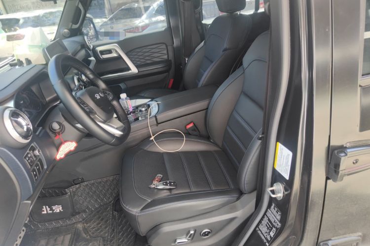 Used BAIC Off-Road BJ40 2021 2.0D Automatic Four-Wheel Drive Blade Hero Edition Adventurer Type Left Front Seat