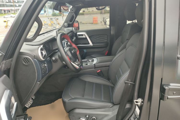 Used BAIC Off-Road BJ40 2021 2.0D Automatic Four-Wheel Drive Blade Hero Edition Adventurer Type Left Front Seat