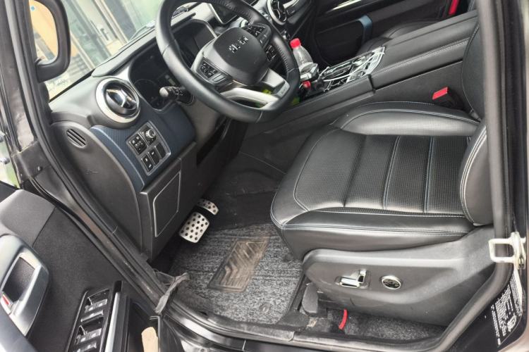 Used BAIC Off-Road BJ40 2021 2.0D Automatic Four-Wheel Drive Blade Hero Edition Adventurer Type Left Front Seat
