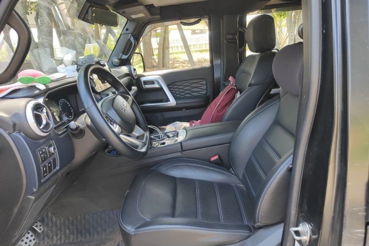 Used BAIC Off-Road BJ40 2021 2.0D Automatic Four-Wheel Drive Blade Hero Edition Adventurer Model (with Front and Rear Electronic Locks) Left Front Seat