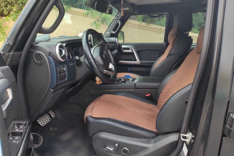 Used BAIC Off-Road BJ40 2021 2.0D Automatic Four-Wheel Drive Blade Hero Edition Adventurer Type Left Front Seat
