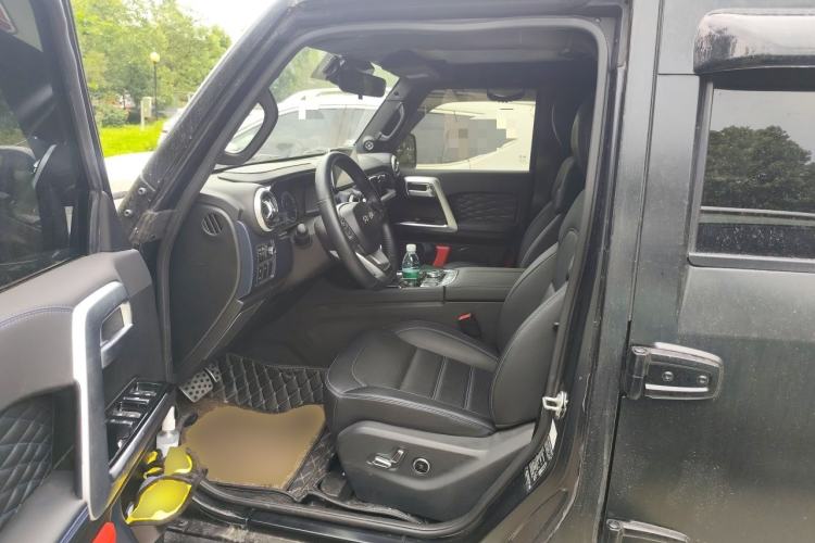 Used BAIC Off-Road BJ40 2021 2.0D Automatic Four-Wheel Drive Blade Hero Edition Adventurer Type Left Front Seat