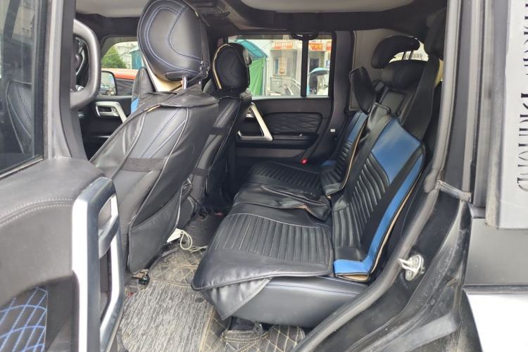Used BAIC Off-Road BJ40 2021 2.0D Automatic Four-Wheel Drive Blade Hero Edition Adventurer Model (with Front and Rear Electronic Locks) Left Rear Seat