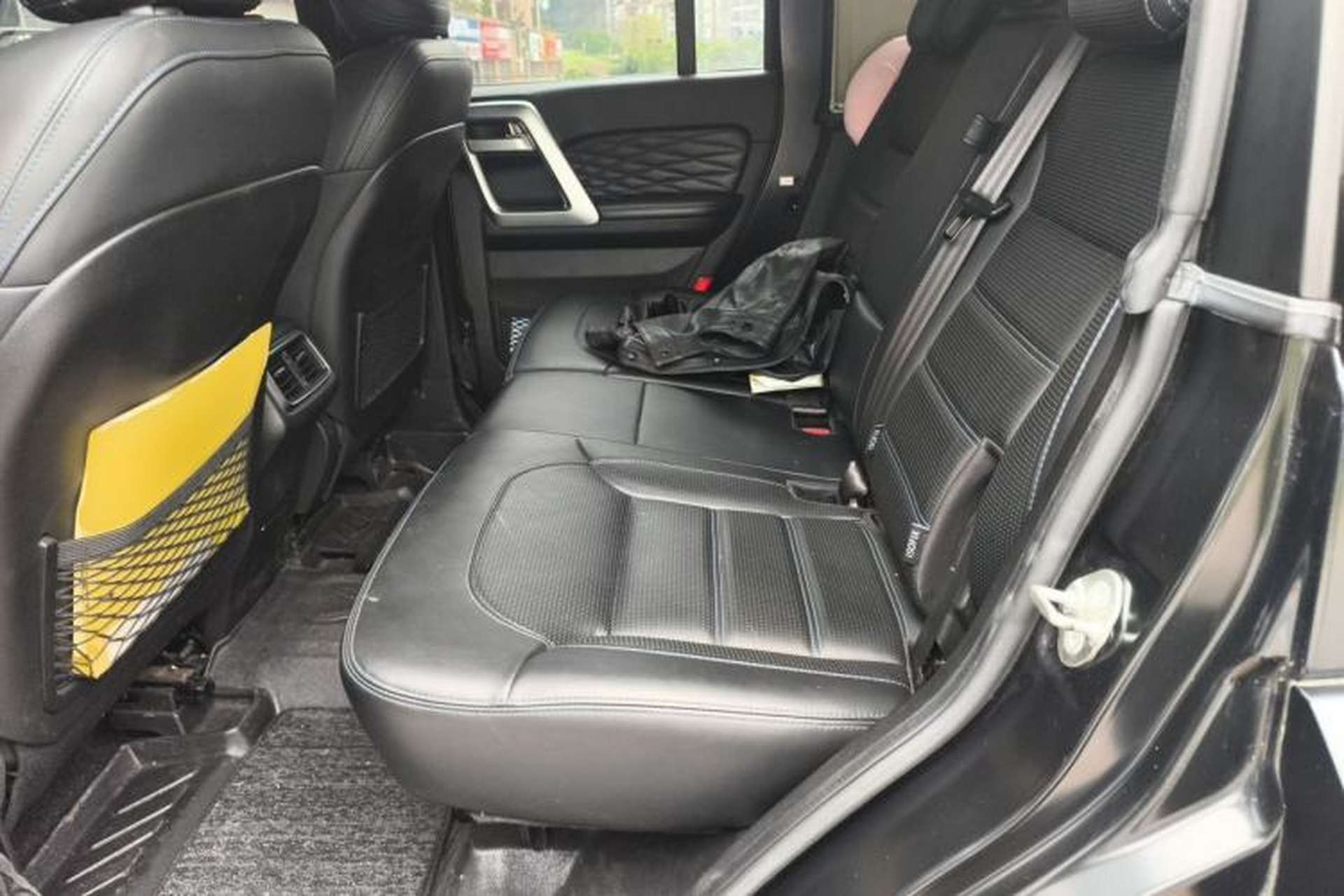 Used BAIC Off-Road BJ40 2021 2.0D Automatic Four-Wheel Drive Blade Hero Edition Adventurer Type Left Rear Seat