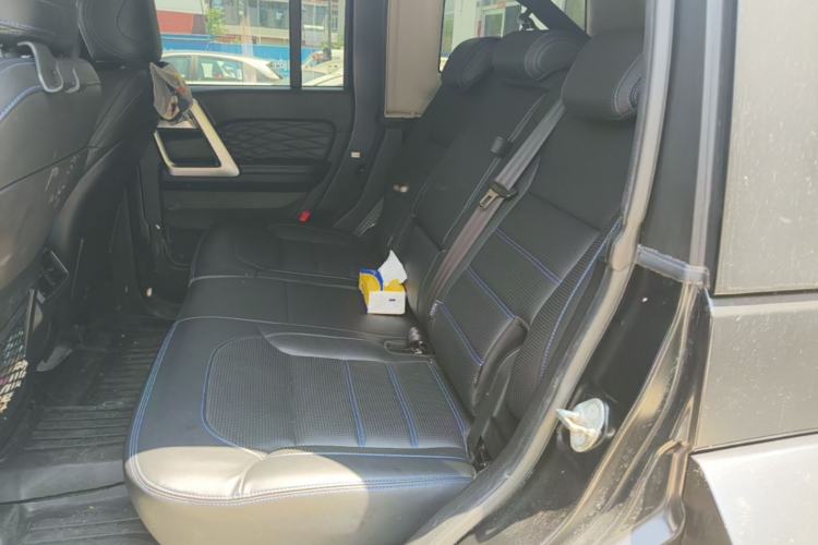 Used BAIC Off-Road BJ40 2021 2.0D Automatic Four-Wheel Drive Blade Hero Edition Adventurer Type Left Rear Seat