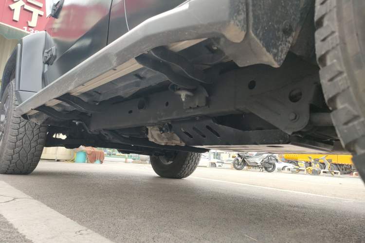 Used BAIC Off-Road BJ40 2021 2.0D Automatic Four-Wheel Drive Blade Hero Edition Adventurer Type Left Side Sill