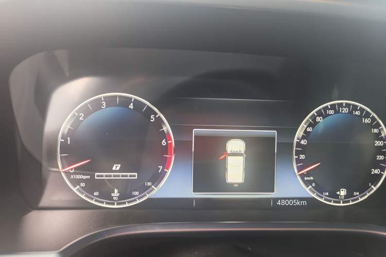 Used BAIC Off-Road BJ40 2021 2.0D Automatic Four-Wheel Drive Blade Hero Edition Adventurer Type Odometer Close Up