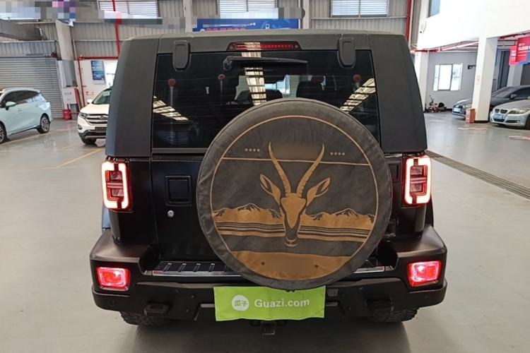 Used BAIC Off-Road BJ40 2021 2.0D Automatic Four-Wheel Drive Blade Hero Edition Adventurer Model (with Front and Rear Electronic Locks) Rear