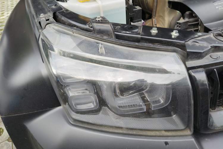 Used BAIC Off-Road BJ40 2021 2.0D Automatic Four-Wheel Drive Blade Hero Edition Adventurer Type Right Front Headlight