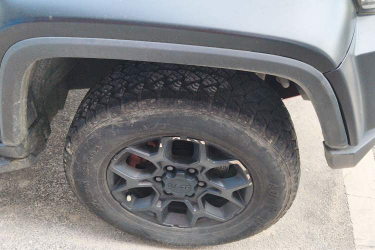 Used BAIC Off-Road BJ40 2021 2.0D Automatic Four-Wheel Drive Blade Hero Edition Adventurer Type Right Front Wheel Hub