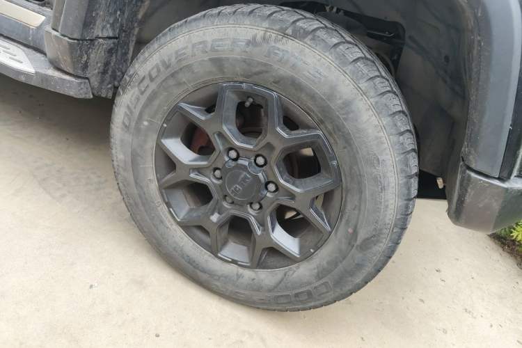 Used BAIC Off-Road BJ40 2021 2.0D Automatic Four-Wheel Drive Blade Hero Edition Adventurer Type Right Front Wheel Hub