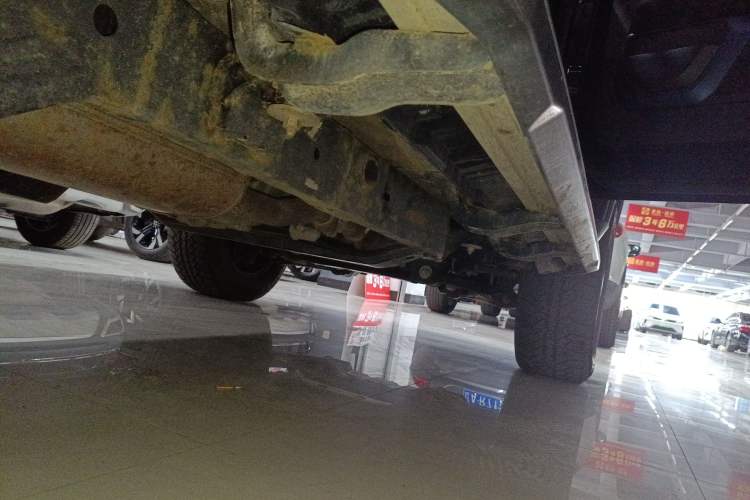Used BAIC Off-Road BJ40 2021 2.0D Automatic Four-Wheel Drive Blade Hero Edition Pioneer Model Right Side Sill