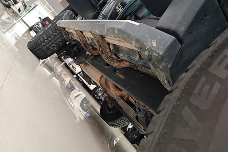 Used BAIC Off-Road BJ40 2021 2.0D Automatic Four-Wheel Drive Blade Hero Edition Adventurer Type Right Side Sill