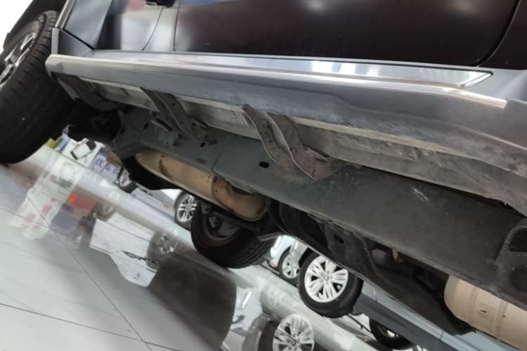 Used BAIC Off-Road BJ40 2021 2.3T Automatic Four-Wheel Drive Blade Hero Edition Supreme Version Right Side Sill