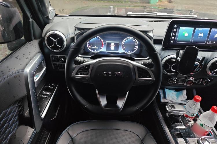 Used BAIC Off-Road BJ40 2021 2.0D Automatic Four-Wheel Drive Blade Hero Edition Adventurer Type Steering Wheel