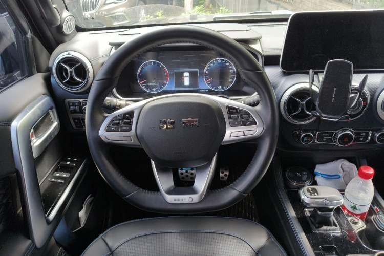 Used BAIC Off-Road BJ40 2021 2.0D Automatic Four-Wheel Drive Blade Hero Edition Adventurer Type Steering Wheel
