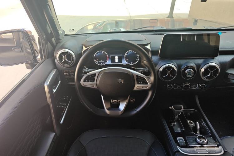 Used BAIC Off-Road BJ40 2021 2.3T Automatic Four-Wheel Drive Blade Hero Edition Supreme Version Steering Wheel
