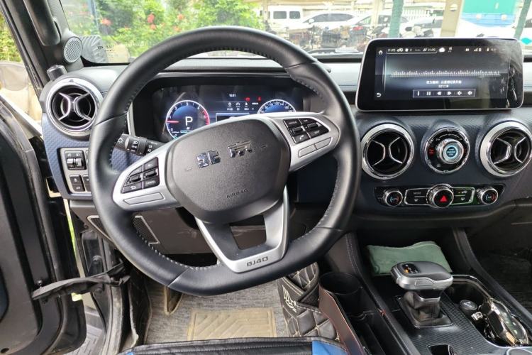Used BAIC Off-Road BJ40 2021 2.0D Automatic Four-Wheel Drive Blade Hero Edition Adventurer Model (with Front and Rear Electronic Locks) Steering Wheel