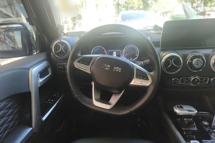 Used BAIC Off-Road BJ40 2021 2.0D Automatic Four-Wheel Drive Blade Hero Edition Adventurer Type Steering Wheel