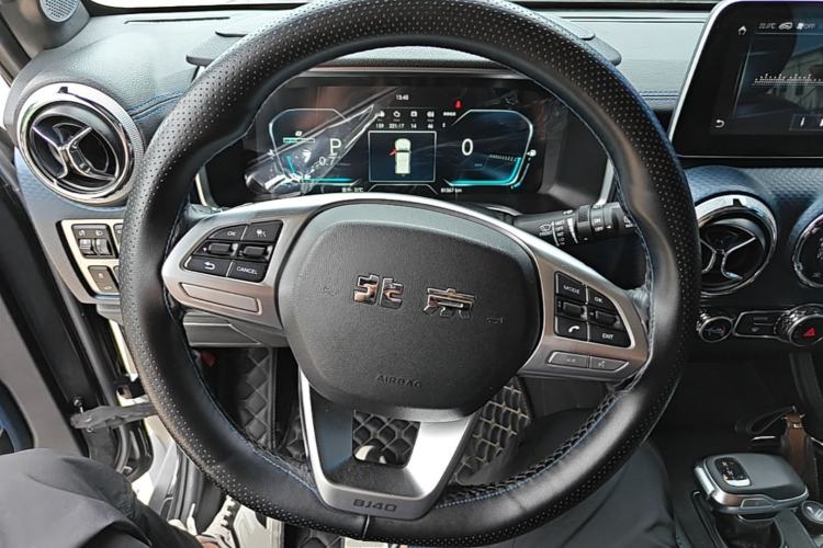 Used BAIC Off-Road BJ40 2021 2.0D Automatic Four-Wheel Drive Blade Hero Edition Adventurer Type Steering Wheel
