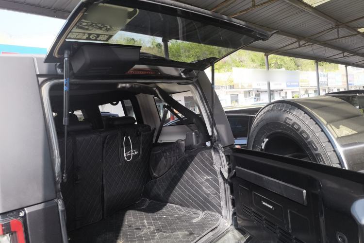 Used BAIC Off-Road BJ40 2021 2.0D Automatic Four-Wheel Drive Blade Hero Edition Adventurer Model (with Front and Rear Electronic Locks) Trunk