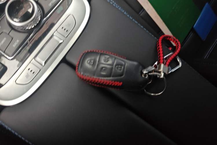 Used BAIC Off-Road BJ40 2021 2.0D Automatic Four-Wheel Drive Blade Hero Edition Adventurer Type Vehicle Key