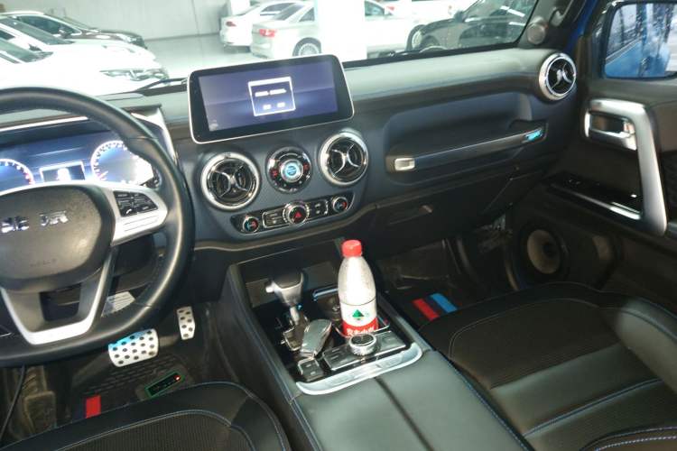 Used BAIC Off-Road BJ40 2021 2.3T Automatic Four-Wheel Drive Blade Hero Edition Supreme Version Center Console