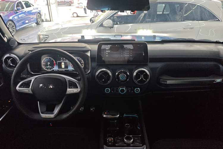Used BAIC Off-Road BJ40 2021 2.0D Automatic Four-Wheel Drive Blade Hero Edition Pioneer Model Center Console