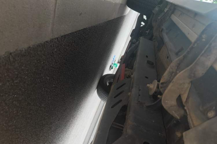 Used BAIC Off-Road BJ40 2021 2.0D Automatic Four-Wheel Drive Blade Hero Edition Adventurer Model (with Front and Rear Electronic Locks) Chassis Rear Left