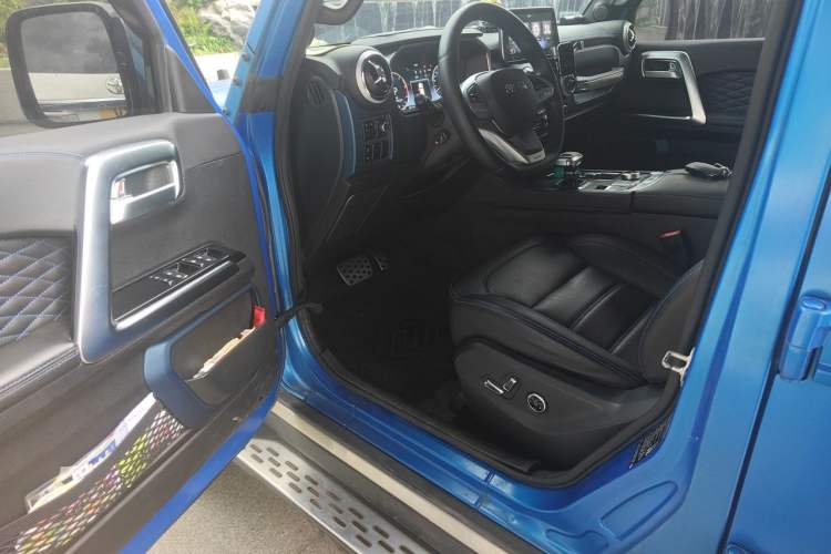 Used BAIC Off-Road BJ40 2021 2.0D Automatic Four-Wheel Drive Blade Hero Edition Adventurer Model (with Front and Rear Electronic Locks) Driver Seat