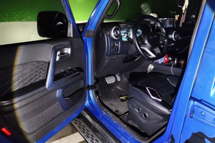 Used BAIC Off-Road BJ40 2021 2.0D Automatic Four-Wheel Drive Blade Hero Edition Adventurer Model (with Front and Rear Electronic Locks) Driver Seat