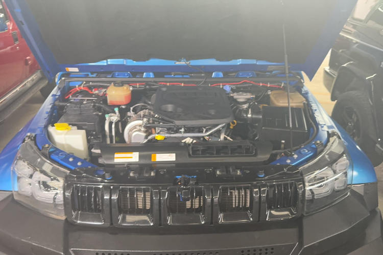Used BAIC Off-Road BJ40 2021 2.0D Automatic Four-Wheel Drive Blade Hero Edition Adventurer Type Engine Bay