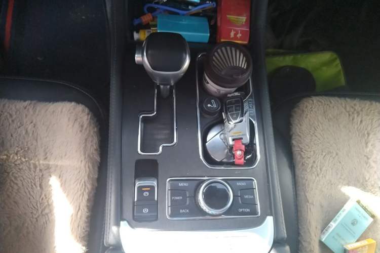 Used BAIC Off-Road BJ40 2021 2.3T Automatic Four-Wheel Drive Blade Hero Edition Supreme Version Gear Lever