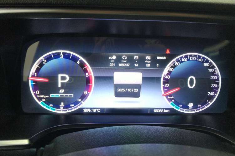 Used BAIC Off-Road BJ40 2021 2.0D Automatic Four-Wheel Drive Blade Hero Edition Adventurer Type Instrument Cluster
