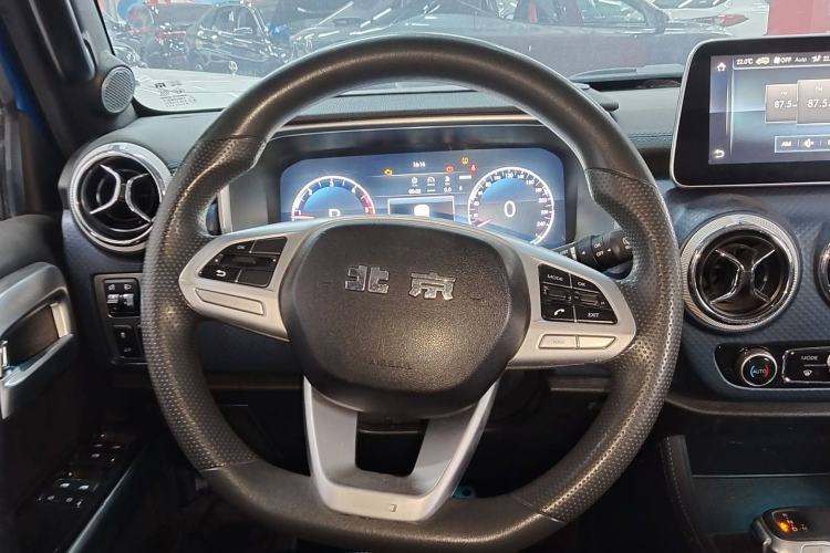 Used BAIC Off-Road BJ40 2021 2.0D Automatic Four-Wheel Drive Blade Hero Edition Pioneer Model Interior 2