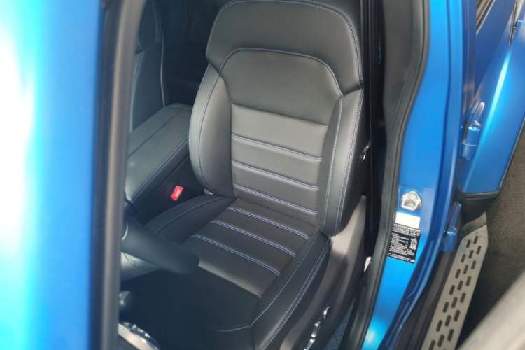 Used BAIC Off-Road BJ40 2021 2.0D Automatic Four-Wheel Drive Blade Hero Edition Adventurer Type Interior 2