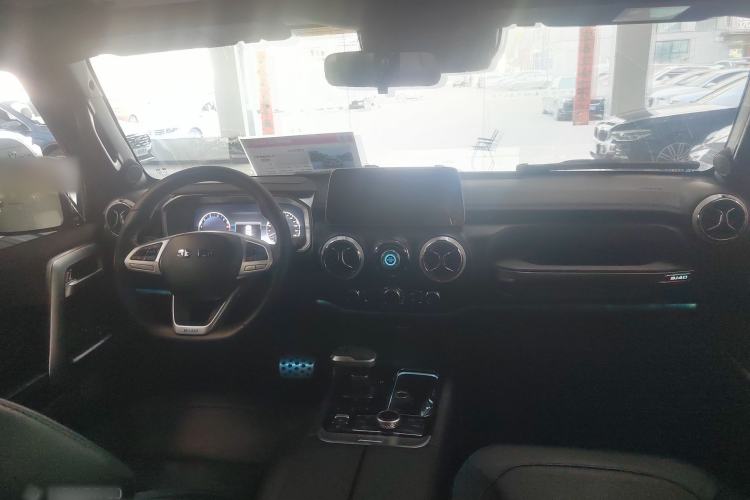 Used BAIC Off-Road BJ40 2021 2.0T Automatic Four-Wheel Drive Ring the Tower Champion Edition Interior 2