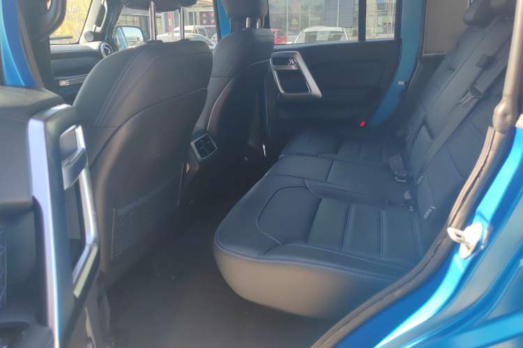 Used BAIC Off-Road BJ40 2021 2.0D Automatic Four-Wheel Drive Blade Hero Edition Adventurer Type Interior 3