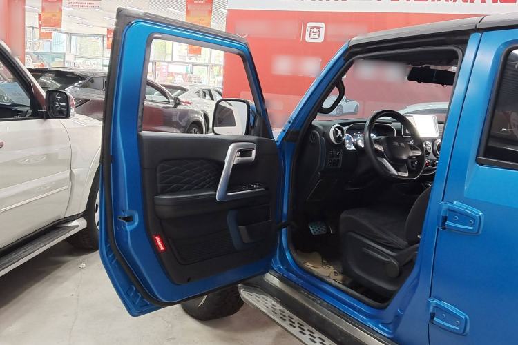 Used BAIC Off-Road BJ40 2021 2.0D Automatic Four-Wheel Drive Blade Hero Edition Pioneer Model Interior 6