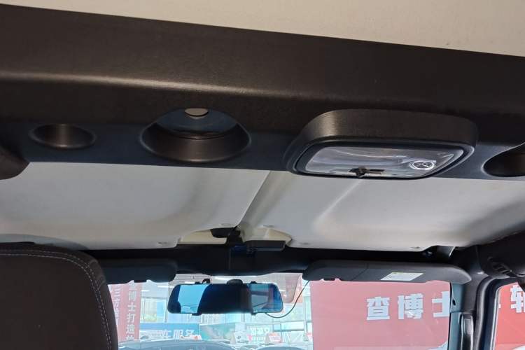 Used BAIC Off-Road BJ40 2021 2.0D Automatic Four-Wheel Drive Blade Hero Edition Pioneer Model Interior 8