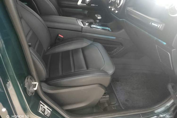 Used BAIC Off-Road BJ40 2021 2.0T Automatic Four-Wheel Drive Ring the Tower Champion Edition Interior 8