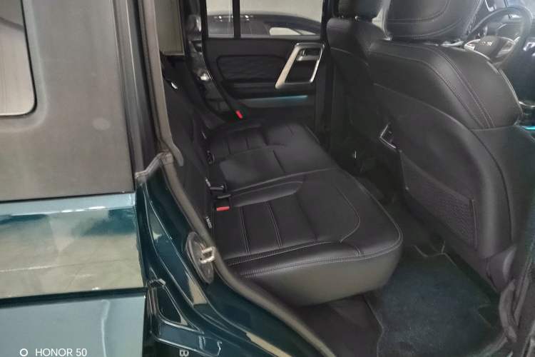 Used BAIC Off-Road BJ40 2021 2.0T Automatic Four-Wheel Drive Ring the Tower Champion Edition Interior 9