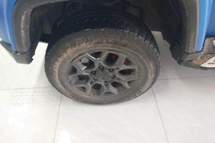 Used BAIC Off-Road BJ40 2021 2.3T Automatic Four-Wheel Drive Blade Hero Edition Supreme Version Left Front Wheel Hub
