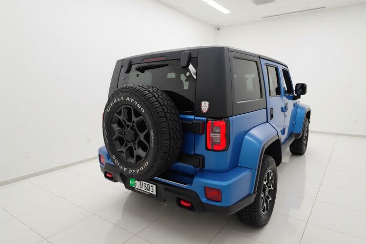 Used BAIC Off-Road BJ40 2021 2.0D Automatic Four-Wheel Drive Blade Hero Edition Pioneer Model Rear