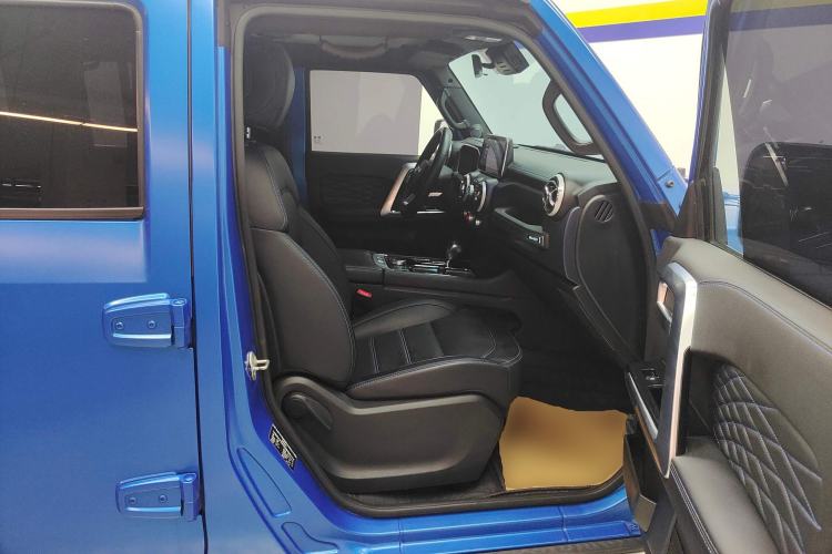 Used BAIC Off-Road BJ40 2021 2.3T Automatic Four-Wheel Drive Blade Hero Edition Supreme Version Right Front Seat