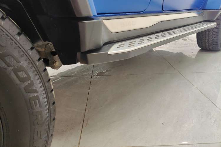 Used BAIC Off-Road BJ40 2021 2.3T Automatic Four-Wheel Drive Blade Hero Edition Supreme Version Right Side Sill