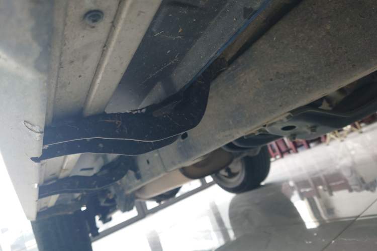 Used BAIC Off-Road BJ40 2021 2.3T Automatic Four-Wheel Drive Blade Hero Edition Supreme Version Right Side Sill