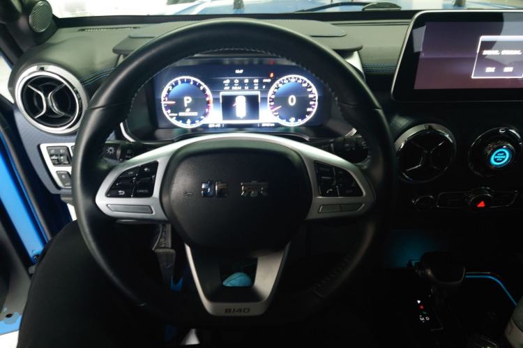 Used BAIC Off-Road BJ40 2021 2.3T Automatic Four-Wheel Drive Blade Hero Edition Supreme Version Steering Wheel